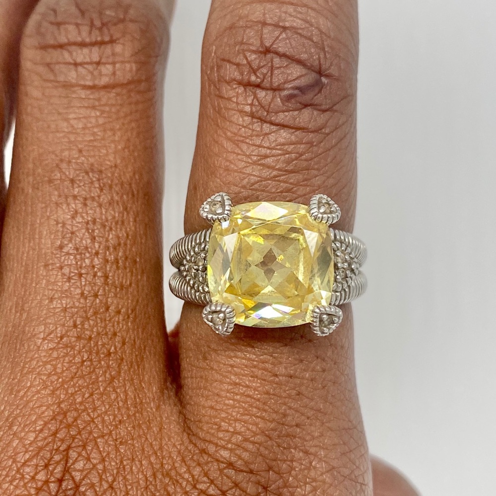 Authentic Judith Ripka Canary Crystal Silver Ring